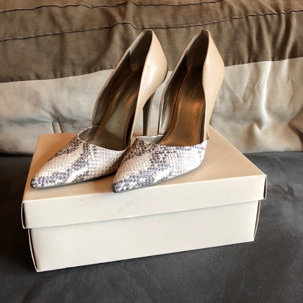 BCBG pumps